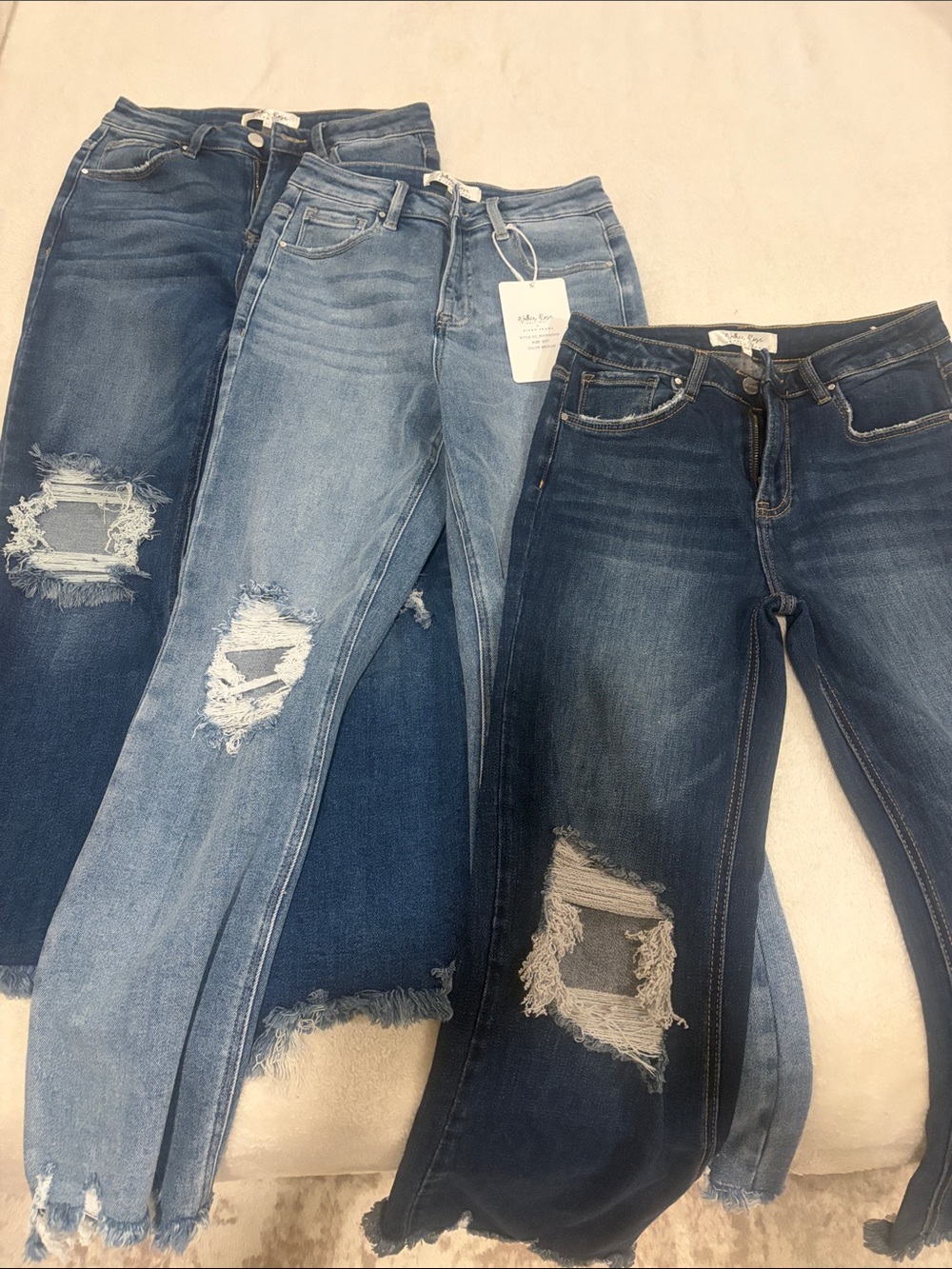 Women’s Ripped Ankle Jeans in Blue - Slim Cropped Fit